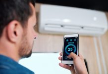 How to connect ac to phone